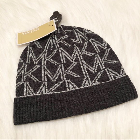 NWT MICHAEL Michael Kors Metallic Silver & Grey Foldover Beanie Hat - Picture 2 of 5